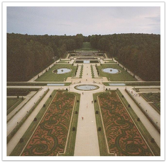 Production Still - Vaux le Vicomte, France