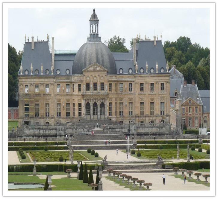 Production Still - Vaux le Vicomte, France