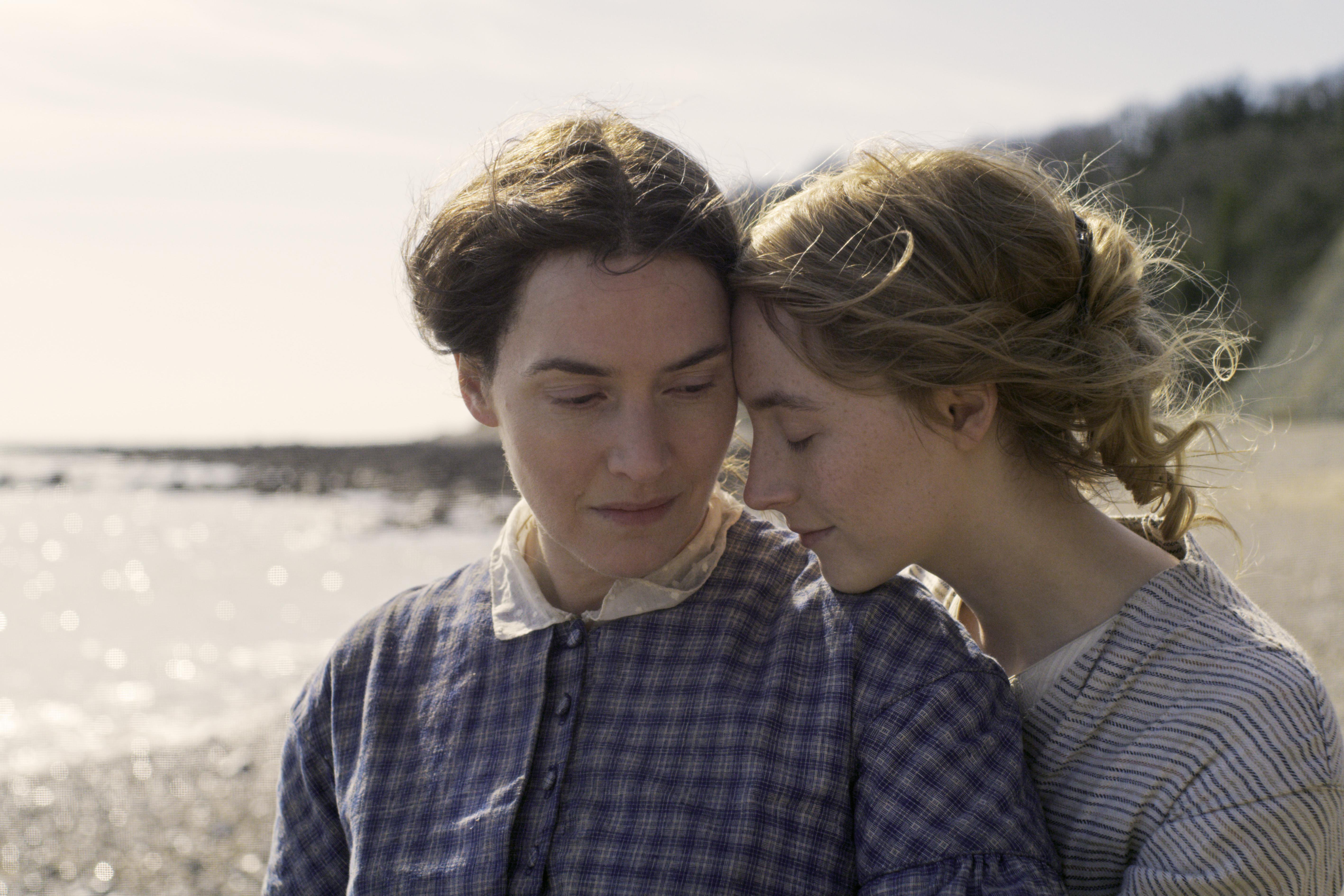 Kate Winslet and Saoirse Ronan